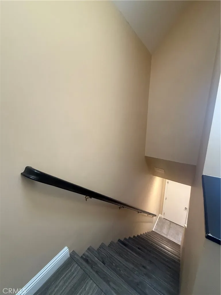 14256 Victory Boulevard 3, Van Nuys, California 91401 home-pic-22